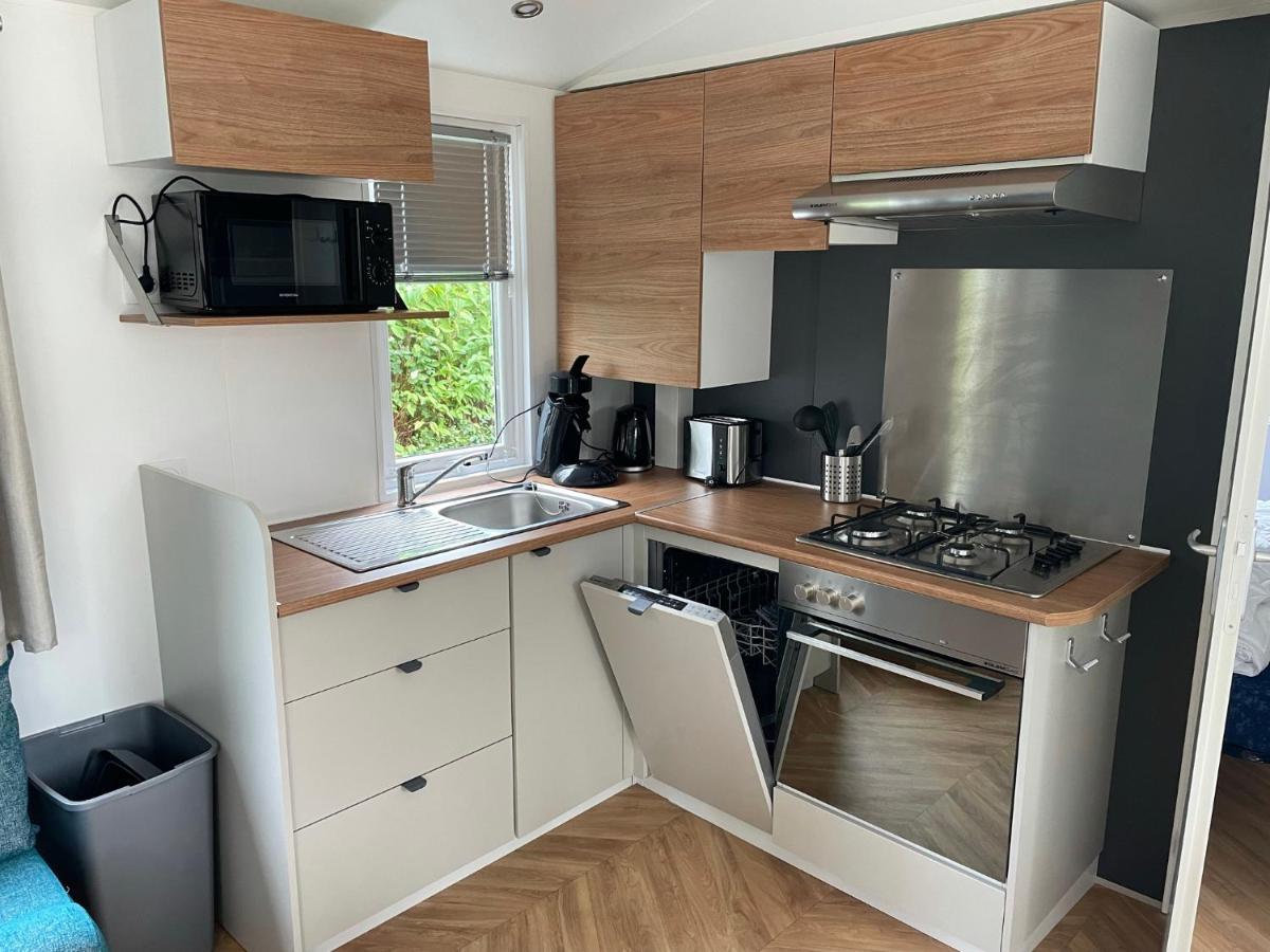 Renesse Chalet In Family Friendly Area Bagian luar foto
